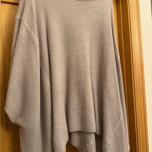 LOFT Women's Sweater in Light Gray